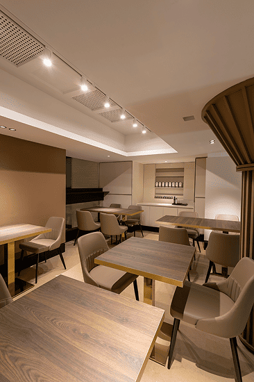 Victor Hugo Locale 6